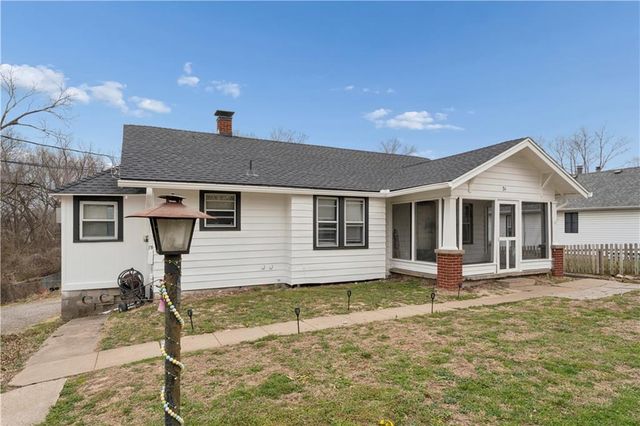 31 N 72nd Street, Kansas City, KS 66111