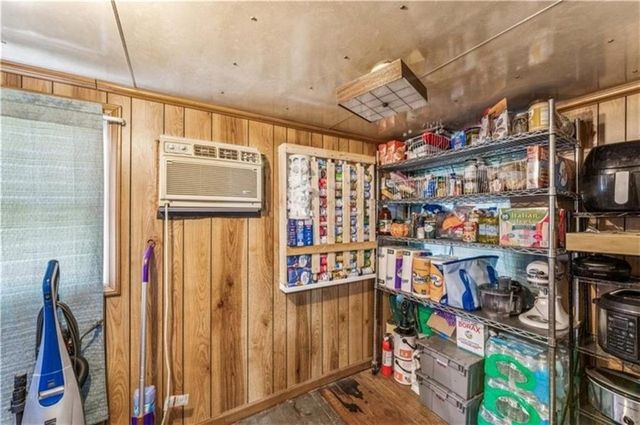 31 N 72nd Street, Kansas City, KS 66111