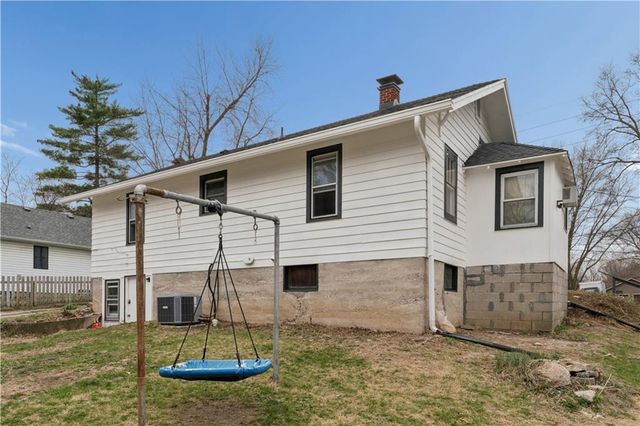 31 N 72nd Street, Kansas City, KS 66111