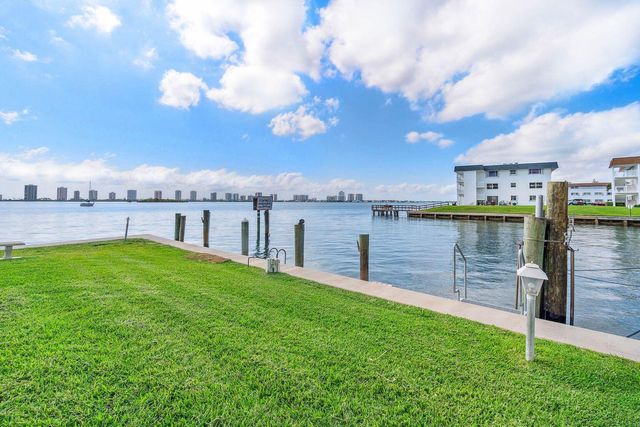 100 Paradise Harbour Boulevard 208, North Palm Beach, FL 33408