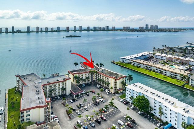 100 Paradise Harbour Boulevard 208, North Palm Beach, FL 33408