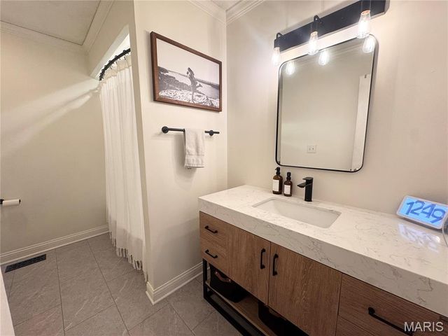 42 Sherwood Estates Lane, Hannibal, MO 63401