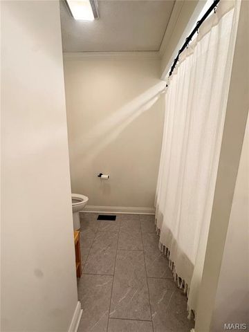 42 Sherwood Estates Lane, Hannibal, MO 63401