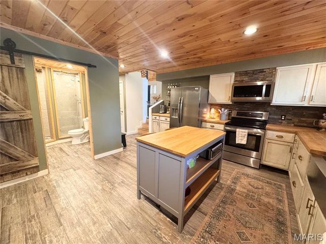 42 Sherwood Estates Lane, Hannibal, MO 63401