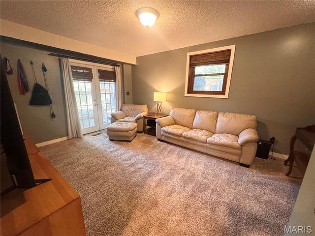 42 Sherwood Estates Lane, Hannibal, MO 63401