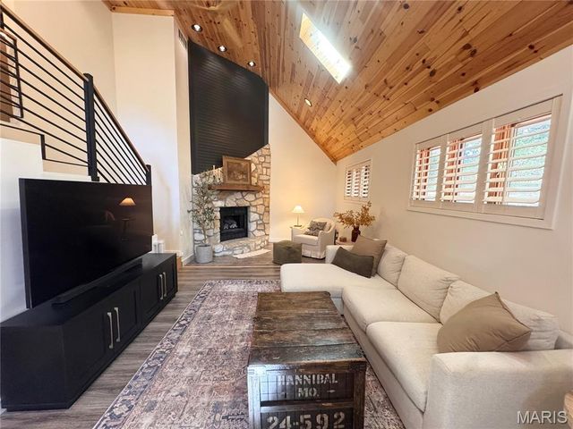 42 Sherwood Estates Lane, Hannibal, MO 63401