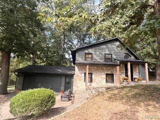 42 Sherwood Estates Lane, Hannibal, MO 63401