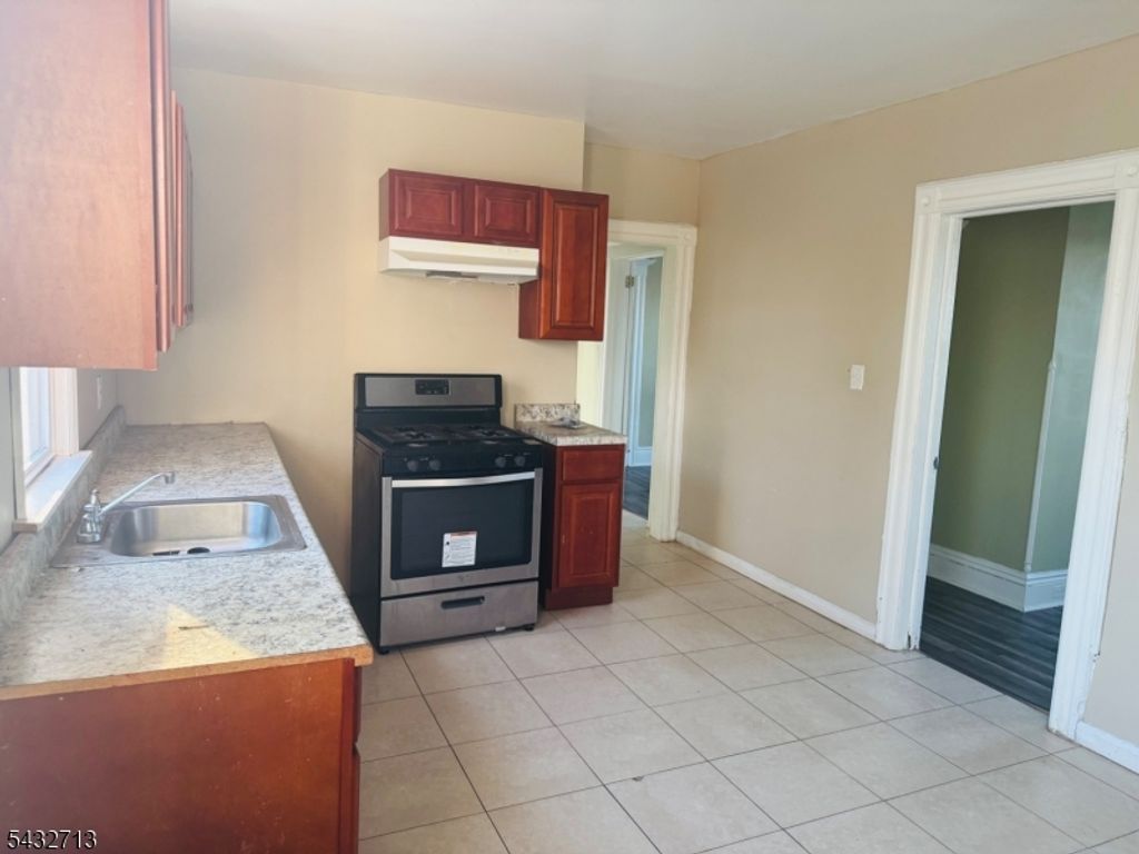 2 Hawthorne Pl, East Orange City, NJ 07018 — photo 5