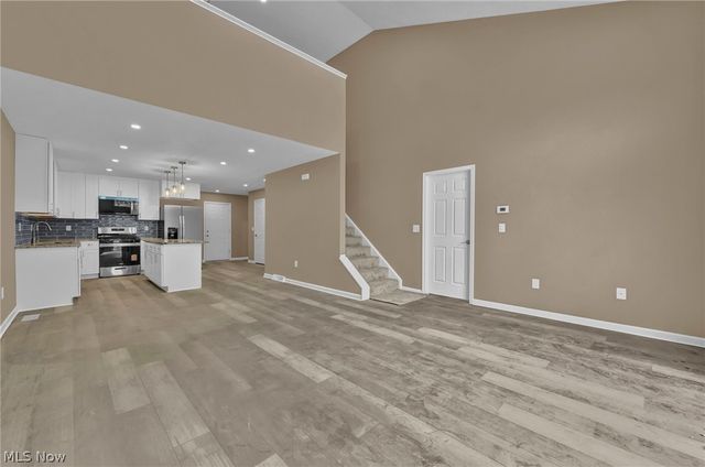 1402 Mussel Shoals Drive, Brunswick, OH 44212