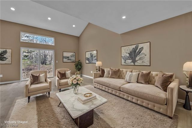 1402 Mussel Shoals Drive, Brunswick, OH 44212
