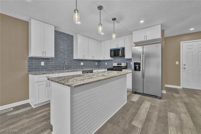 1402 Mussel Shoals Drive, Brunswick, OH 44212