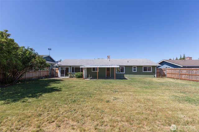717 E Spruce Street, Sequim, WA 98382