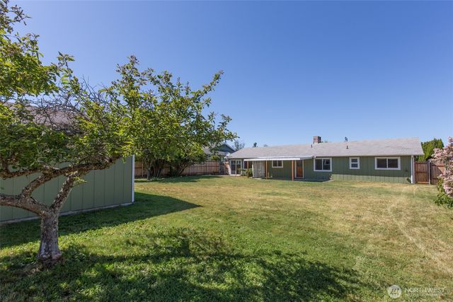 717 E Spruce Street, Sequim, WA 98382