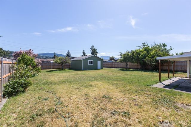 717 E Spruce Street, Sequim, WA 98382