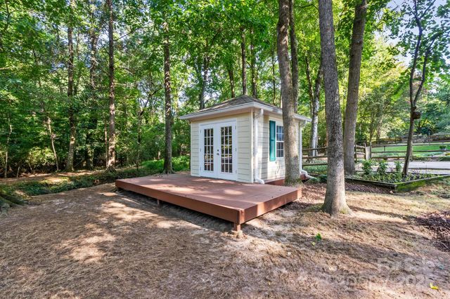 309 Morning Dale Road, Matthews, NC 28105