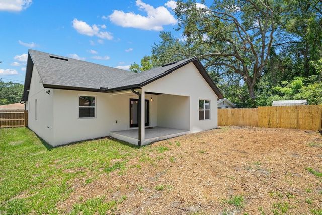 1803 E KNOLLWOOD STREET, Tampa, FL 33610