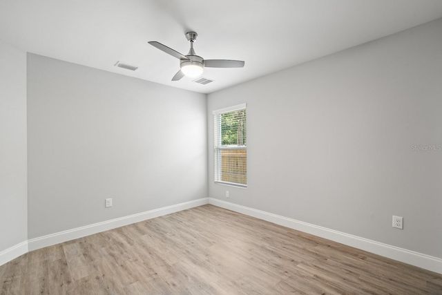 1803 E KNOLLWOOD STREET, Tampa, FL 33610