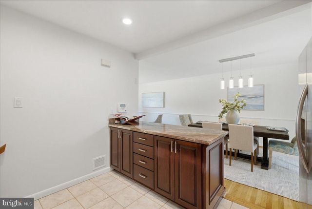 8915 BATTERY RD, Alexandria, VA 22308