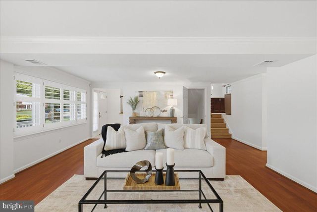 8915 BATTERY RD, Alexandria, VA 22308