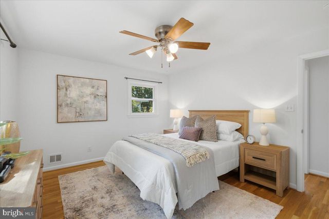8915 BATTERY RD, Alexandria, VA 22308