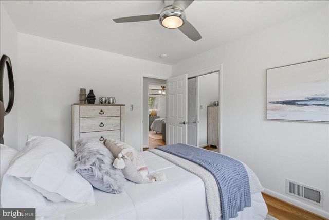 8915 BATTERY RD, Alexandria, VA 22308