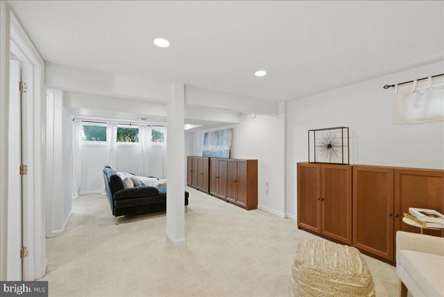 8915 BATTERY RD, Alexandria, VA 22308