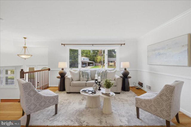 8915 BATTERY RD, Alexandria, VA 22308