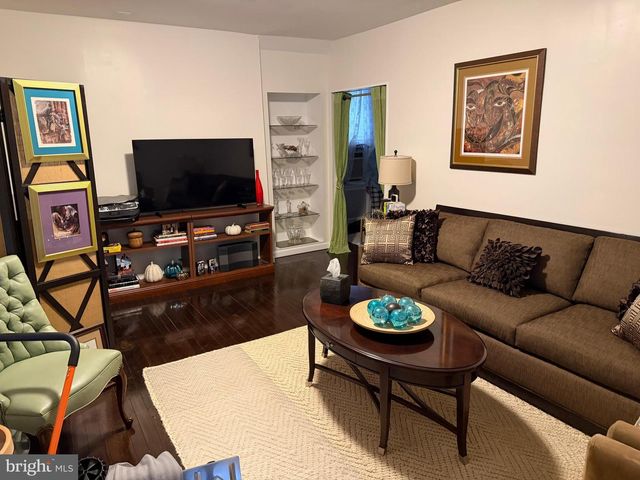 5028 JEFFERSON AVE, Pennsauken, NJ 08110