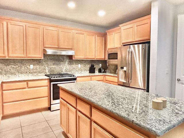 510 Robin Court, Ione, CA 95640