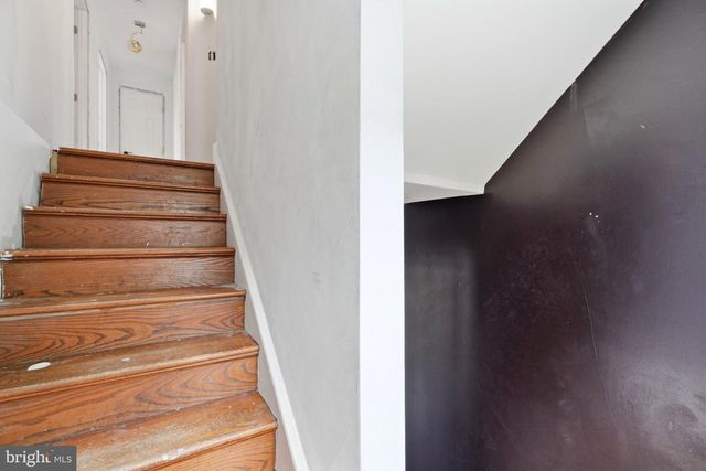 19 MOUNT VERNON AVE, Pitman, NJ 08071