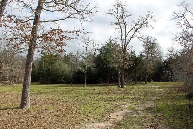 8729 E Fm 20 Highway, Dale, TX 78616