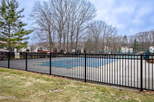 4706 Foxwood Drive S, Clifton Park, NY 12065