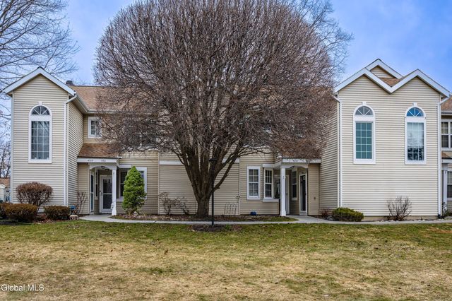 4706 Foxwood Drive S, Clifton Park, NY 12065