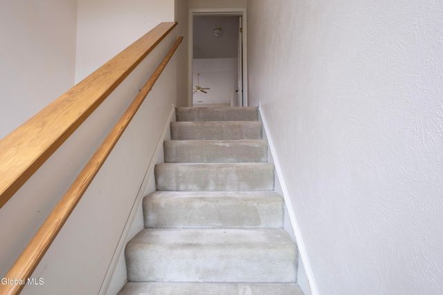 4706 Foxwood Drive S, Clifton Park, NY 12065