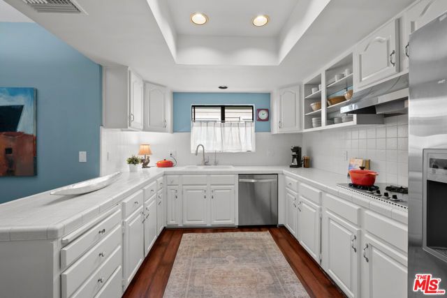 4338 Gentry Avenue Unit 2, Los Angeles, CA 91604