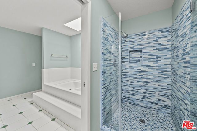 4338 Gentry Avenue Unit 2, Los Angeles, CA 91604