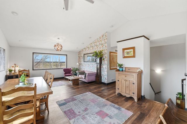 945 13th Avenue NE, Saint Joseph, MN 56374