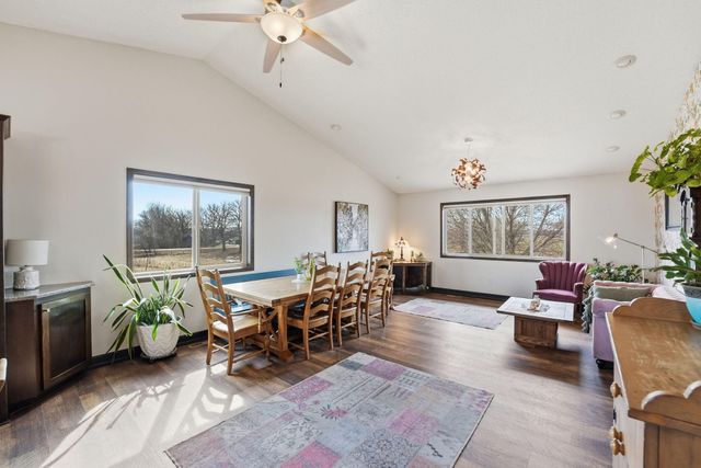 945 13th Avenue NE, Saint Joseph, MN 56374