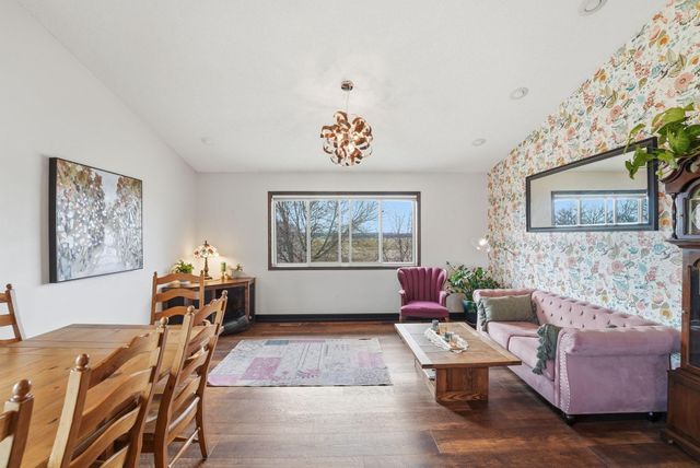 945 13th Avenue NE, Saint Joseph, MN 56374