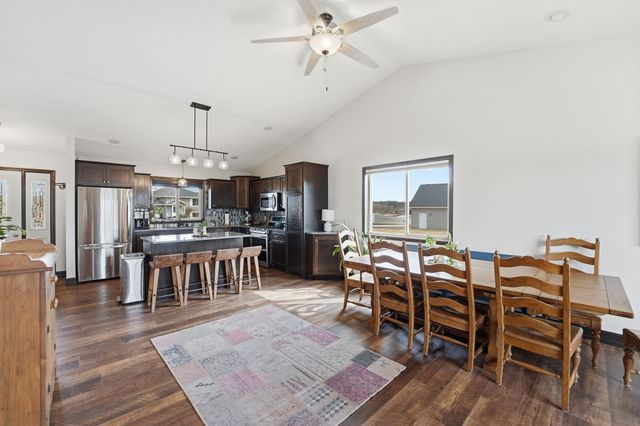 945 13th Avenue NE, Saint Joseph, MN 56374