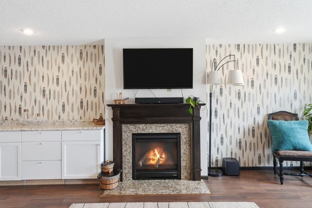 945 13th Avenue NE, Saint Joseph, MN 56374