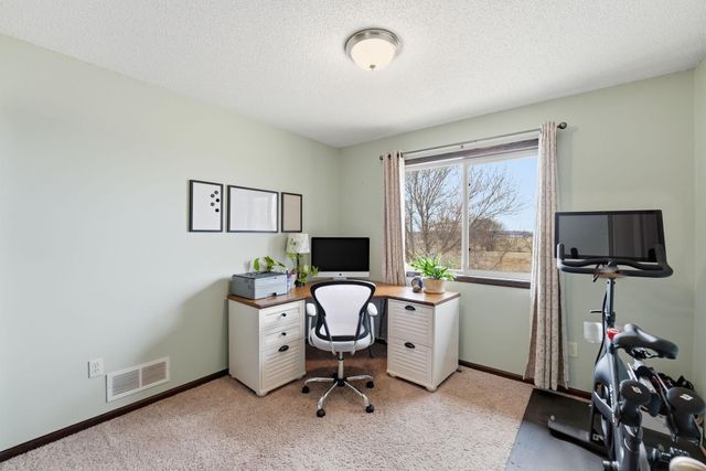 945 13th Avenue NE, Saint Joseph, MN 56374