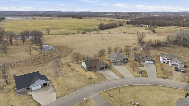 945 13th Avenue NE, Saint Joseph, MN 56374