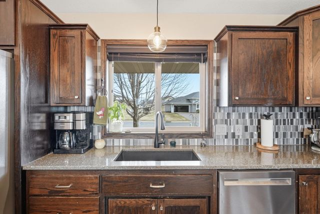 945 13th Avenue NE, Saint Joseph, MN 56374