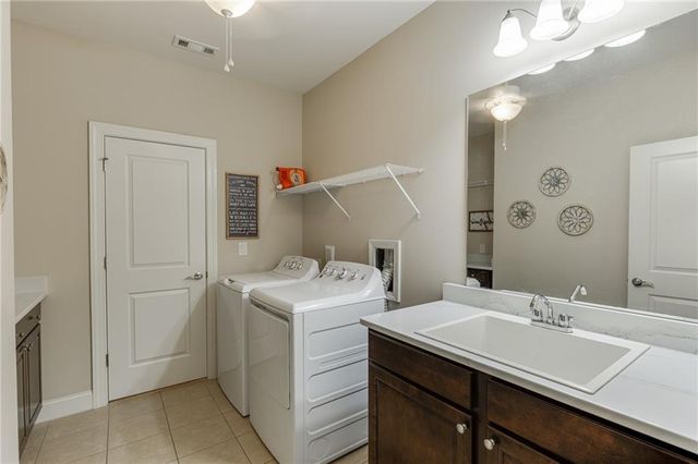 6933 Hopscotch Court, Flowery Branch, GA 30542