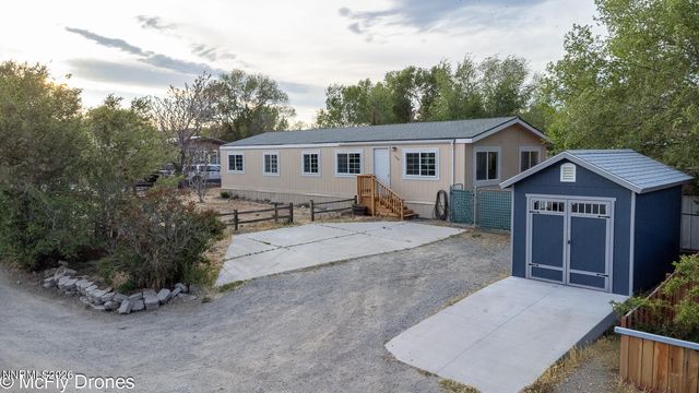 408 E Gepford Parkway, Sun Valley, NV 89433