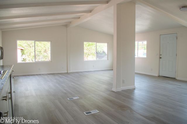 408 E Gepford Parkway, Sun Valley, NV 89433