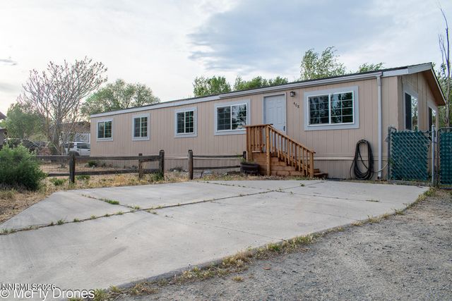 408 E Gepford Parkway, Sun Valley, NV 89433