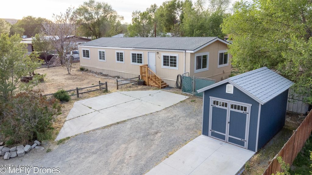 408 E Gepford Parkway, Sun Valley, NV 89433