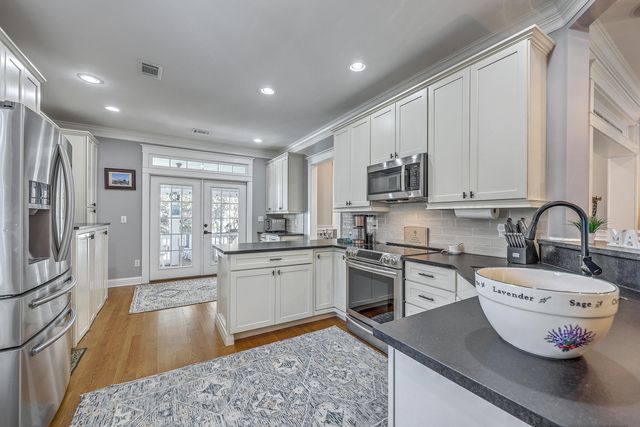 100 Jordan Court, Charleston, SC 29492